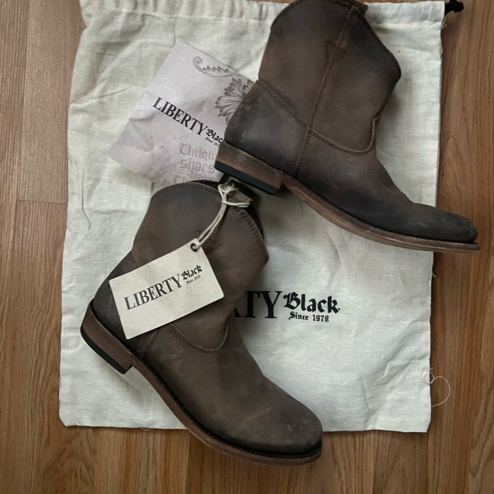 NWT Liberty Black Boots